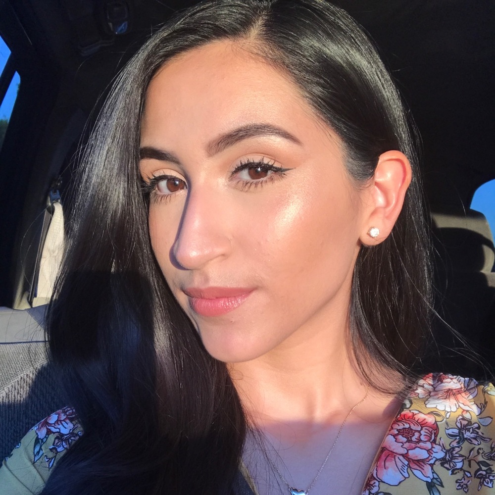 Meet your Posher, Kathia